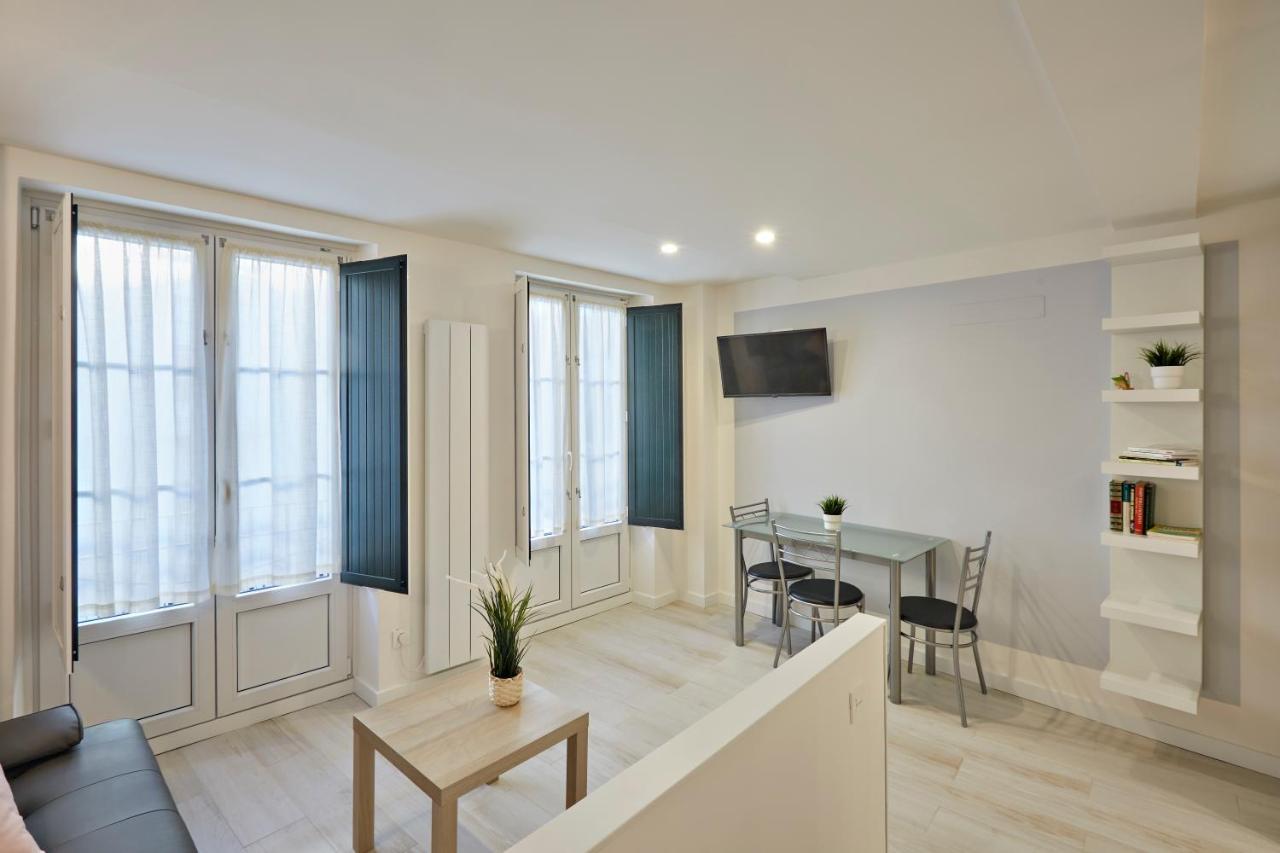 Apartamentos Marques De Abastos Logroño Eksteriør bilde